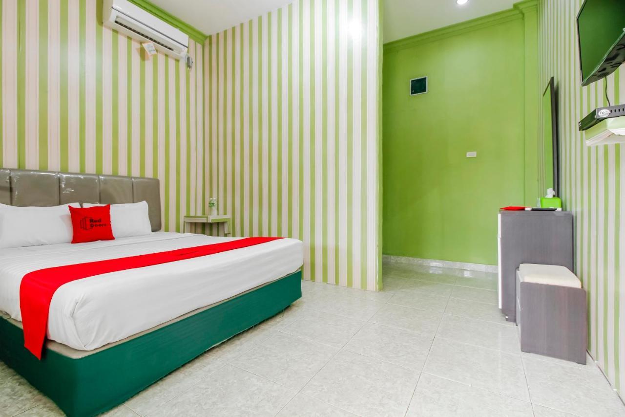 Oyo 2186 Esbe Hotel Syariah Tanjung Pandan Exterior foto