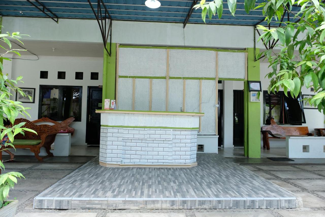 Oyo 2186 Esbe Hotel Syariah Tanjung Pandan Exterior foto
